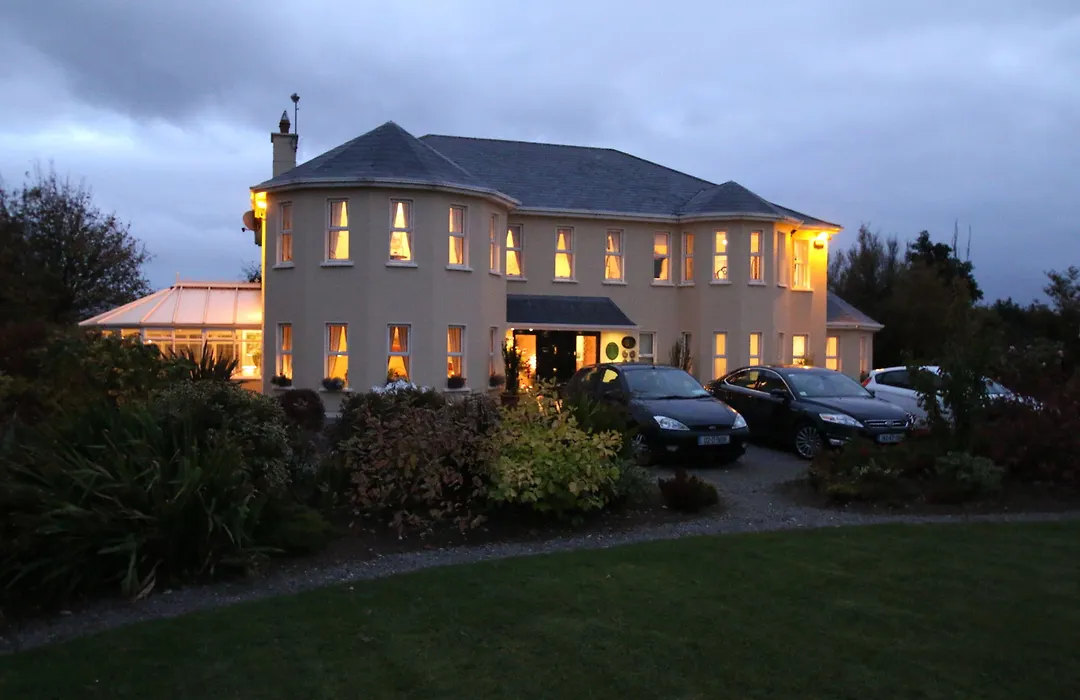 Brook Manor Lodge-1